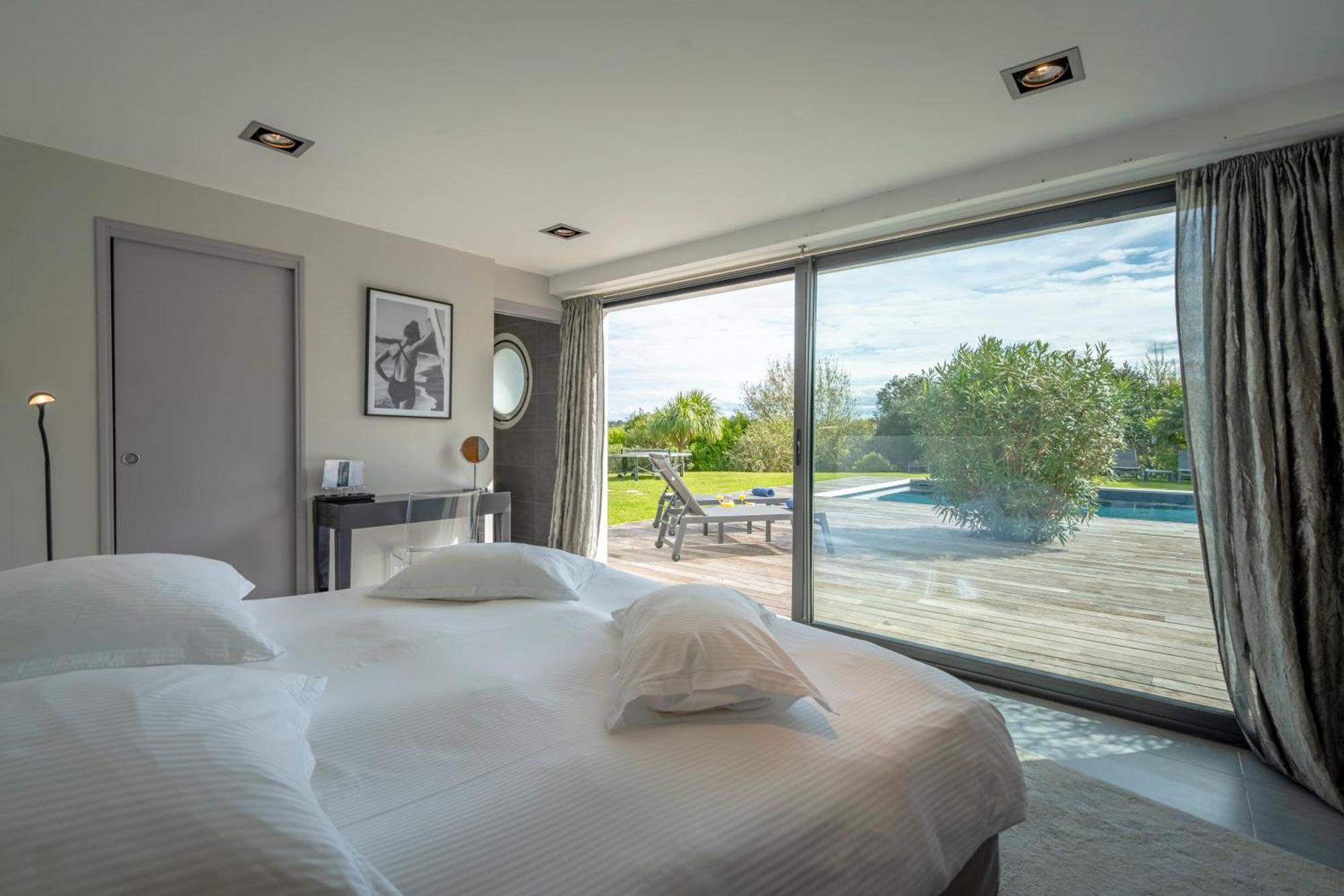 Parlementia Room with Pool view,1572660185:JPEG